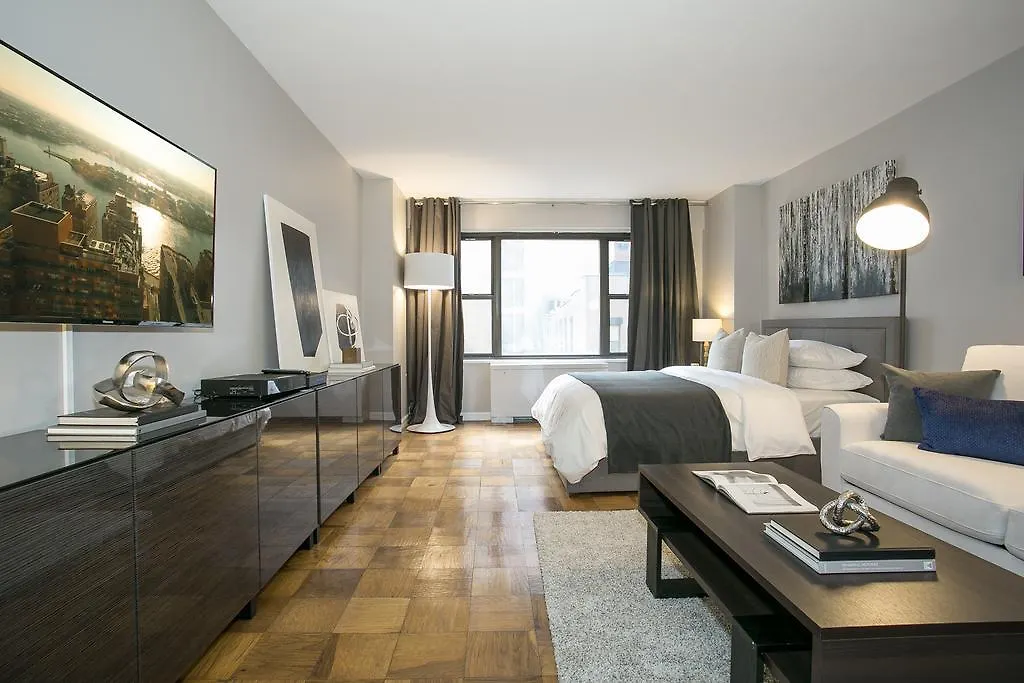 Modern Studio Apartment - Midtown East L USA